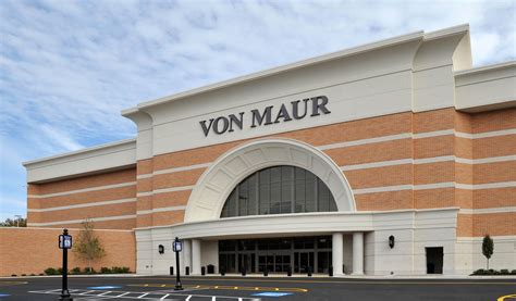 von maur department stores locations.